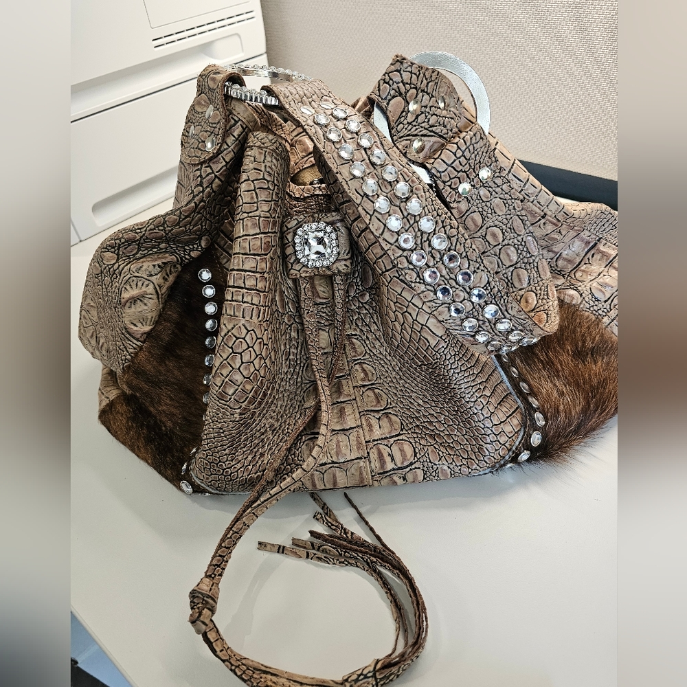 Raviani handbag